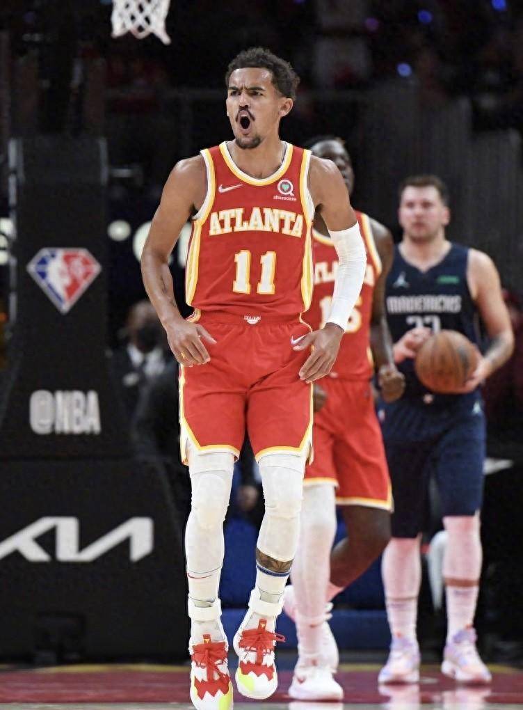 半岛体育官网入口下载-爵士大胜凯尔特人，老鹰险胜子弹