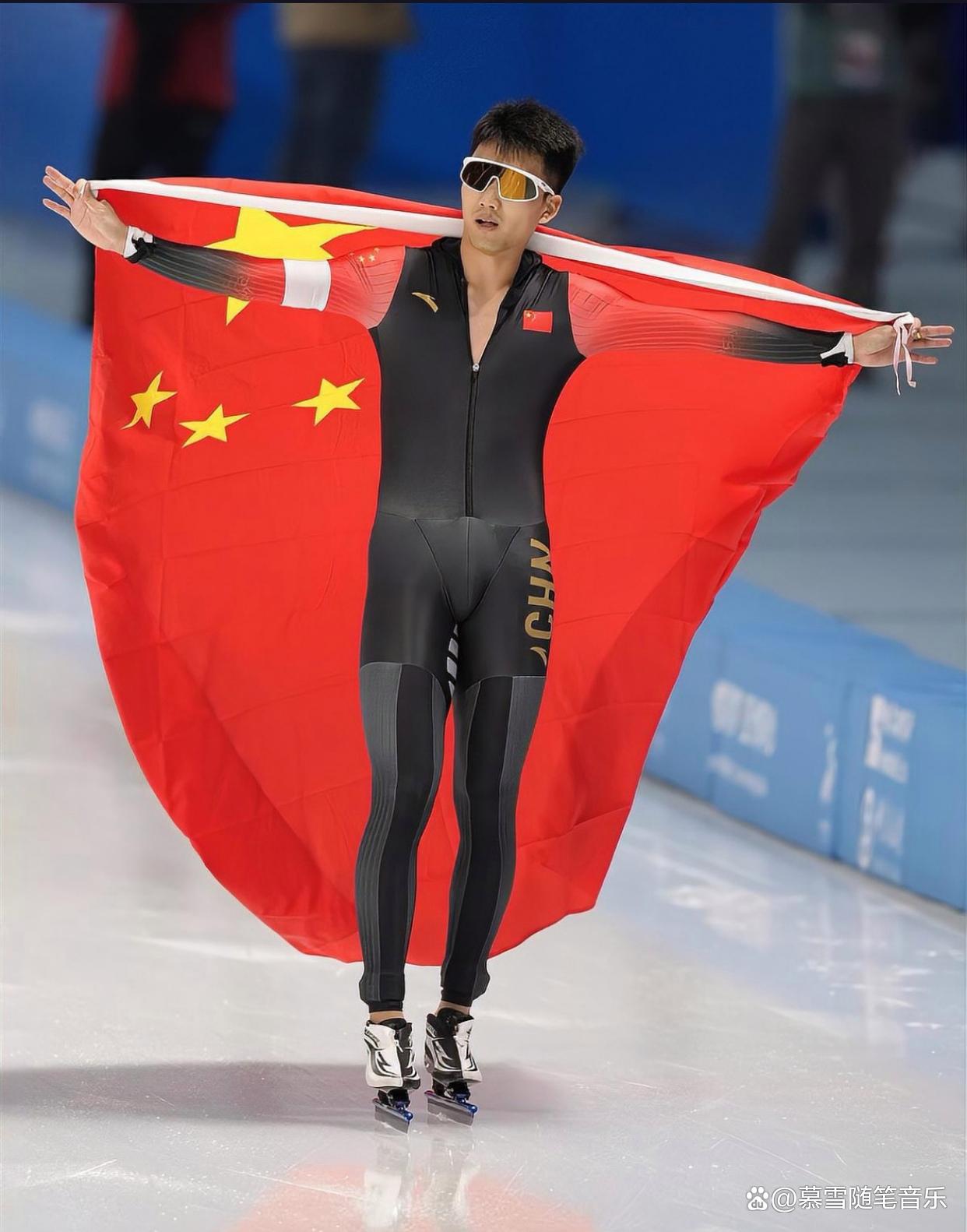 半岛体育官方下载-国家代表团运动员在比赛中大放异彩