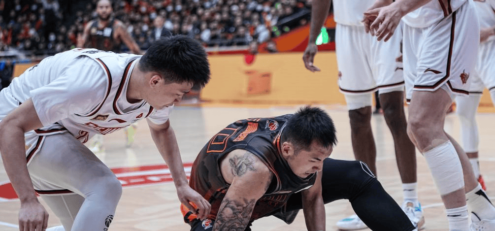 半岛体育平台官网-五名球员受伤，北方墨狱备战困难